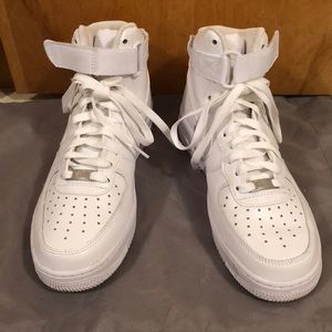 White Nike Air Force 1 High 07